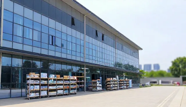 日用百货批发如何应对渠道变化与用户需求升级